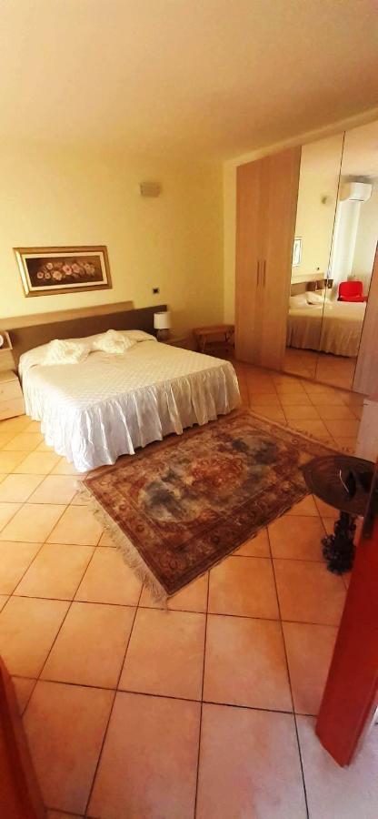 La Via Del Mare Hotel Ористано Екстериор снимка